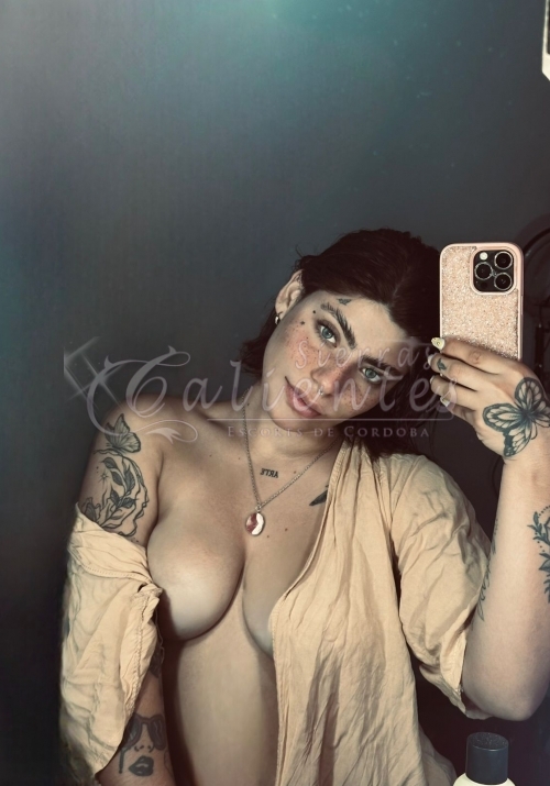 Rihana - Foto 3 | Sierras Calientes