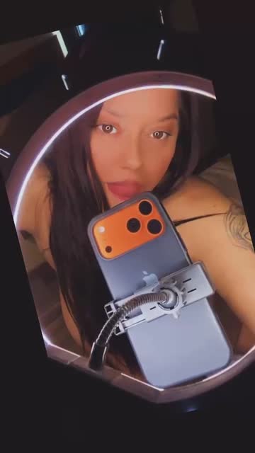 Video de Brigitte Virtual, escort en Mujeres